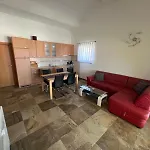 Apartament The Yellow House