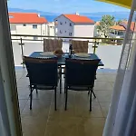 The Yellow House Apartament *