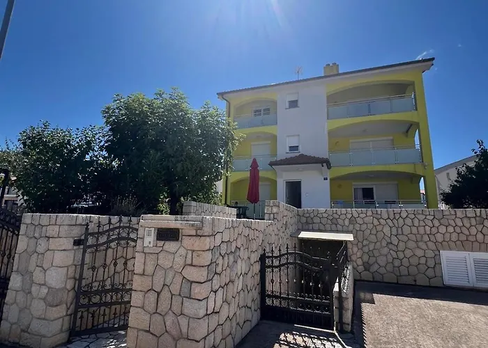 The Yellow House Apartament