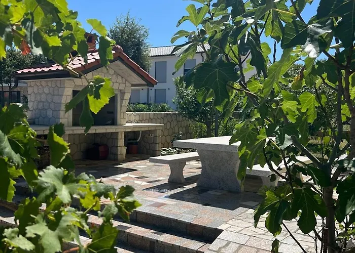 The Yellow House Διαμέρισμα Sveti Anton (Krk)