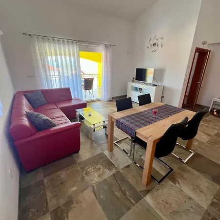 Appartement The Yellow House Sveti Anton (Krk)