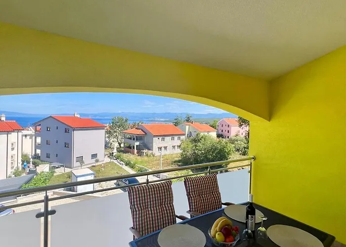 The Yellow House * Sveti Anton (Krk)